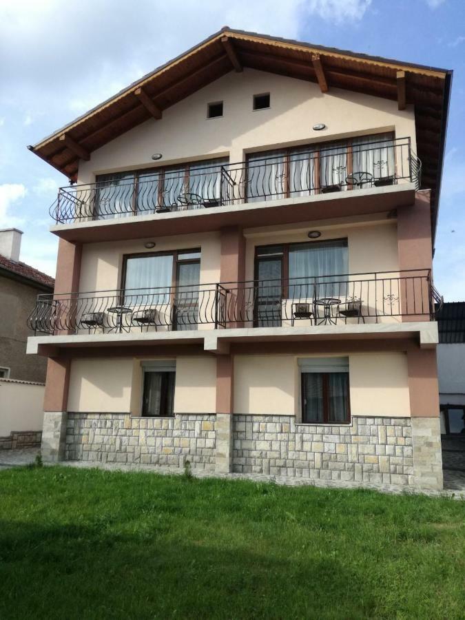 Hotel Къща Генчеви Sarnica Exteriér fotografie